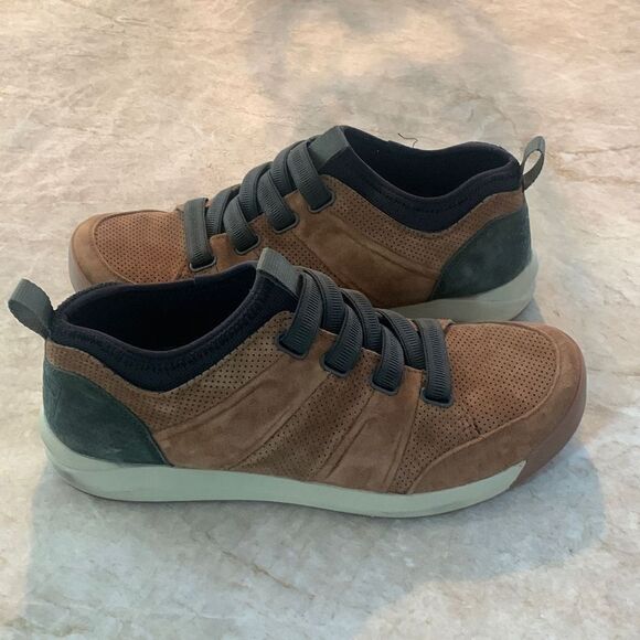 L L BEAN Suede Mens Loafers - Picture 3 of 9